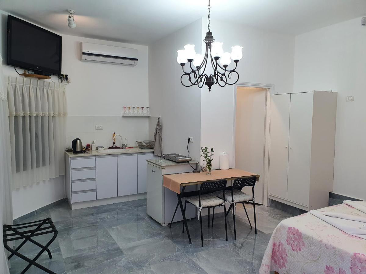 Carmela Studio Arad Kültér fotó